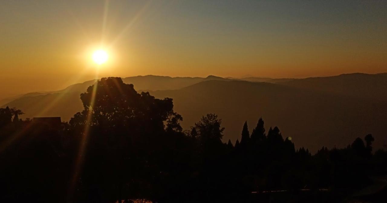 Aakeet Lyang Homestay Kurseong Exterior foto
