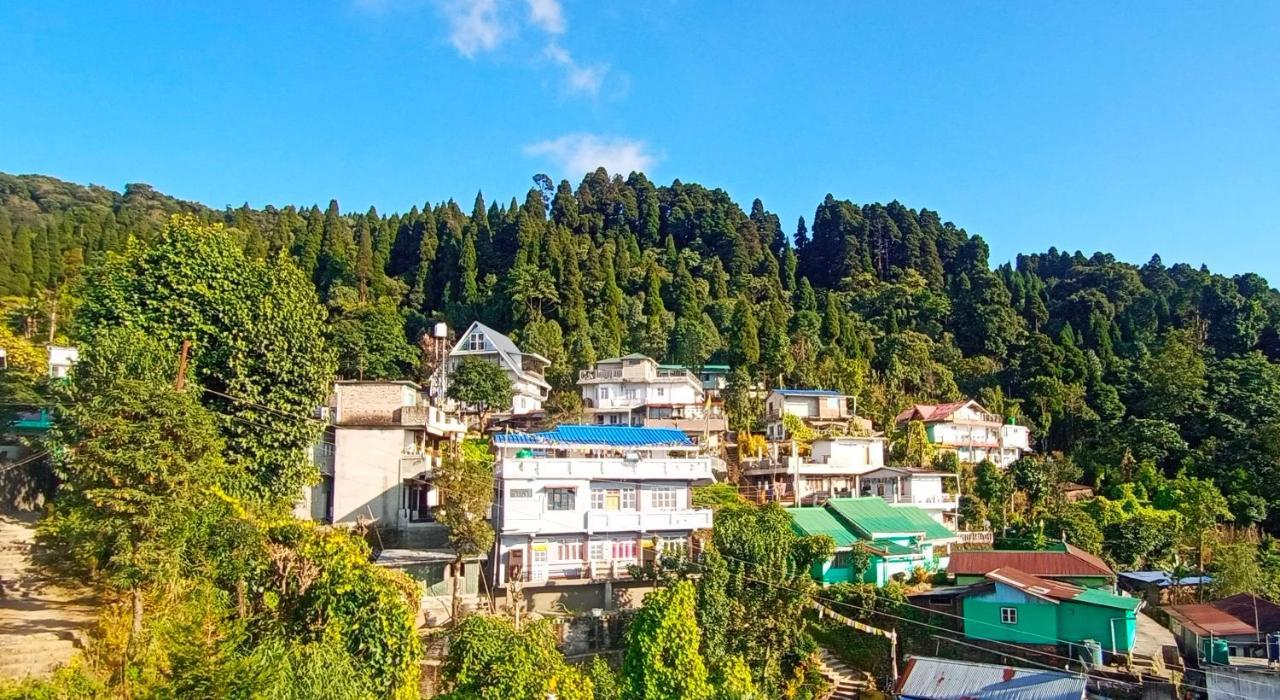 Aakeet Lyang Homestay Kurseong Exterior foto