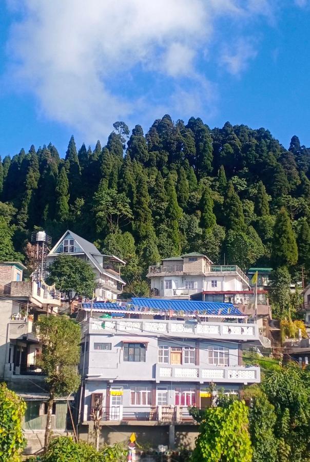 Aakeet Lyang Homestay Kurseong Exterior foto